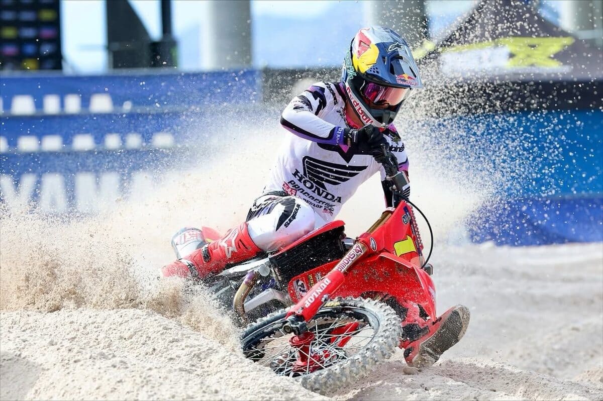AMA SMX 2025