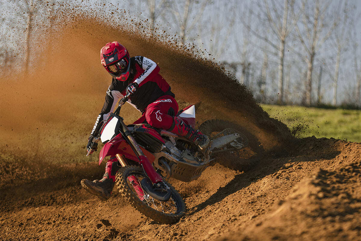 Ducati Desmo450 MX Factory