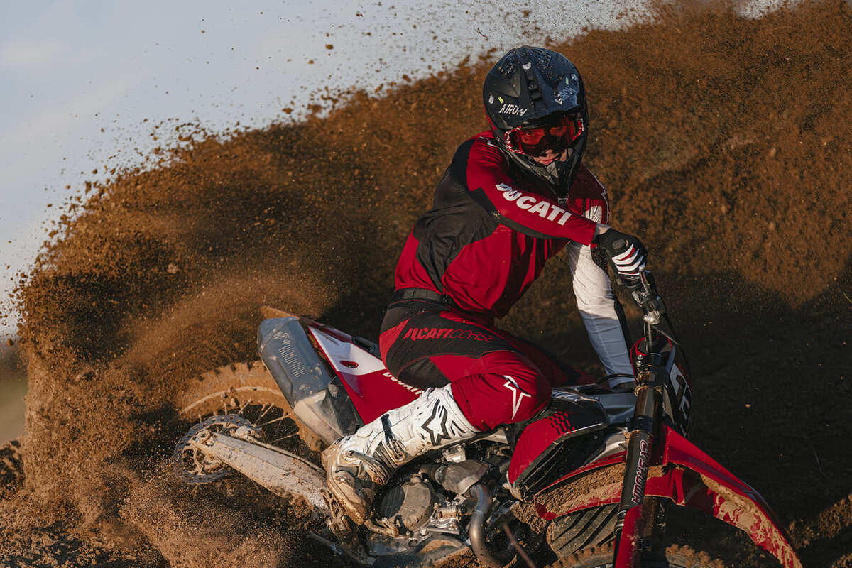 Ducati Desmo450 MX Factory