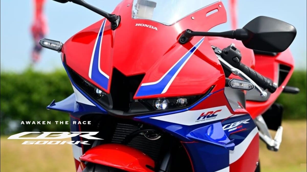 2024 Honda CBR600RR สปอร์ตฟูลแฟริ่งขนาดกลางเผยโฉมแล้ว